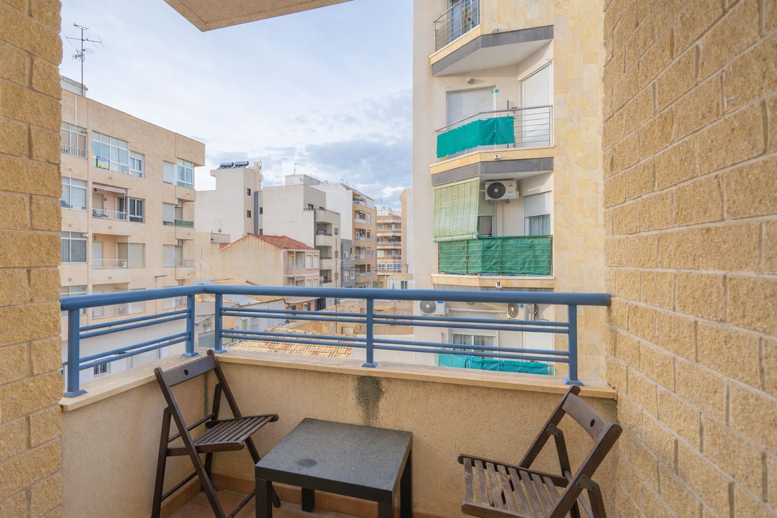 Apartamento de 2 habitaciones en Torrevieja en venta - 139.000 € (Ref: 9564315)