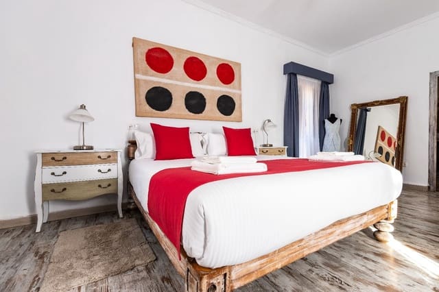 6 makuuhuone Huvila myytävänä paikassa Torremolinos mukana uima-altaan 
autotalli - 1 200 000 € (Ref: 9568023)