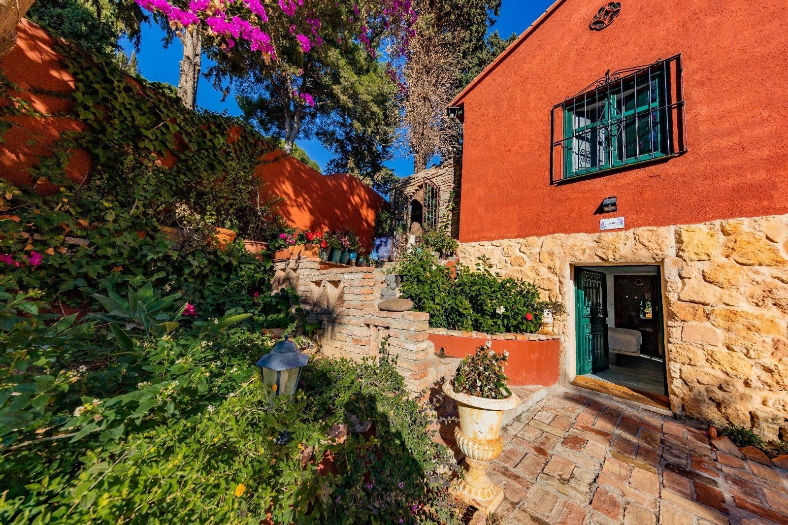 Chalet de 6 habitaciones en Torremolinos en venta con piscina garaje - 1.200.000 € (Ref: 9568023)