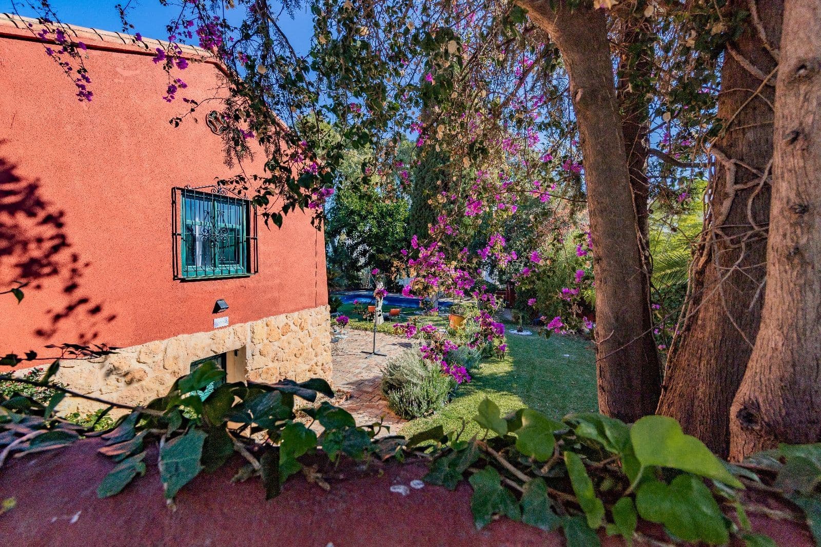 Chalet de 6 habitaciones en Torremolinos en venta con piscina garaje - 1.200.000 € (Ref: 9568023)