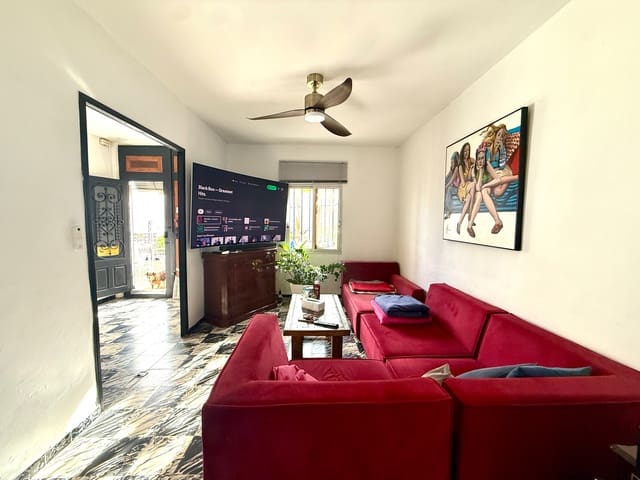 5 sovrum Semi-fristående Villa till salu i Oliva med garage - 220 000 € (Ref: 9568024)