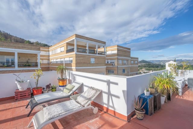 5 bedroom Semi-detached Villa for sale in Oliva with garage - € 220,000 (Ref: 9568024)