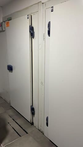 Erhverv til salg i Toledo by - € 650.000 (Ref: 9568025)