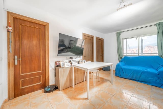 4 soverom Leilighet til salgs i Ciudad Jardín, Málaga by - € 260 000 (Ref: 9568027)