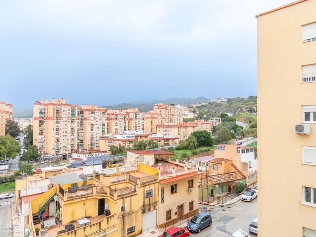 Apartamento de 4 habitaciones en Ciudad Jardín, Málaga ciudad en venta - 260.000 € (Ref: 9568027)