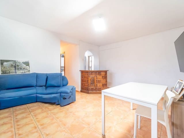 Apartamento de 4 habitaciones en Ciudad Jardín, Málaga ciudad en venta - 260.000 € (Ref: 9568027)