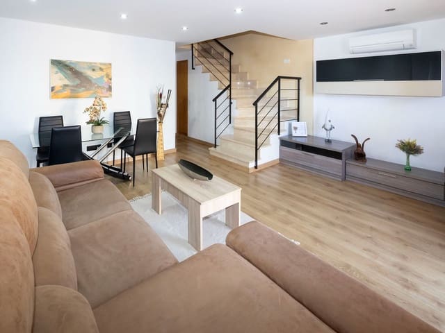 3 makuuhuone Huvila myytävänä paikassa Almassora / Almazora mukana uima-altaan 
autotalli - 180 000 € (Ref: 9570625)