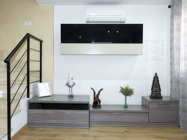 3 makuuhuone Huvila myytävänä paikassa Almassora / Almazora mukana uima-altaan 
autotalli - 180 000 € (Ref: 9570625)