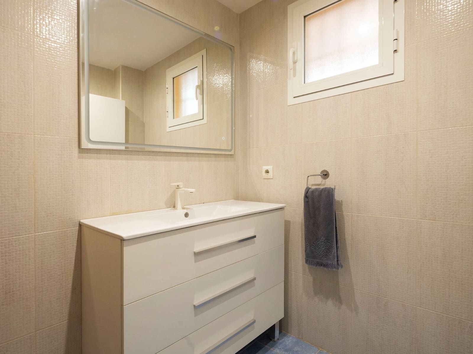 3 soverom Villa til salgs i Almassora / Almazora med svømmebasseng garasje - € 175 000 (Ref: 9570625)