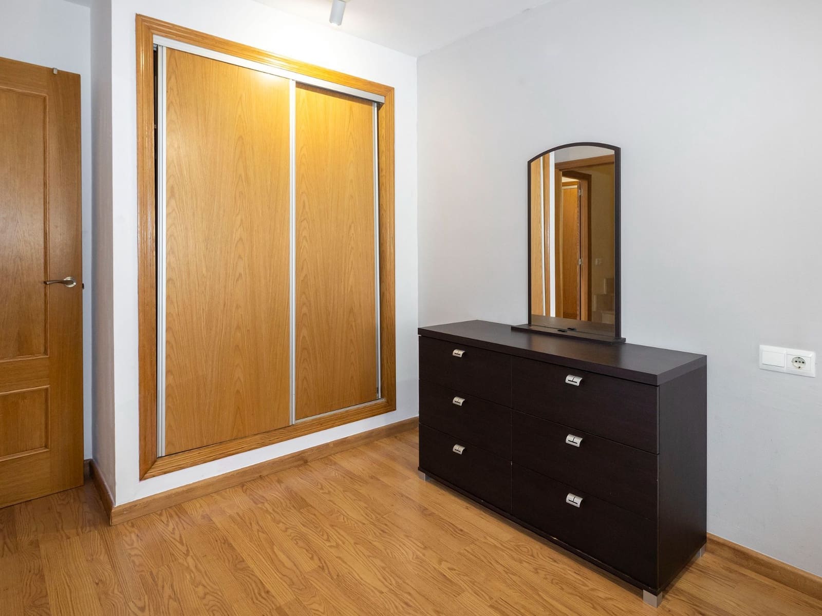 3 soverom Villa til salgs i Almassora / Almazora med svømmebasseng garasje - € 175 000 (Ref: 9570625)