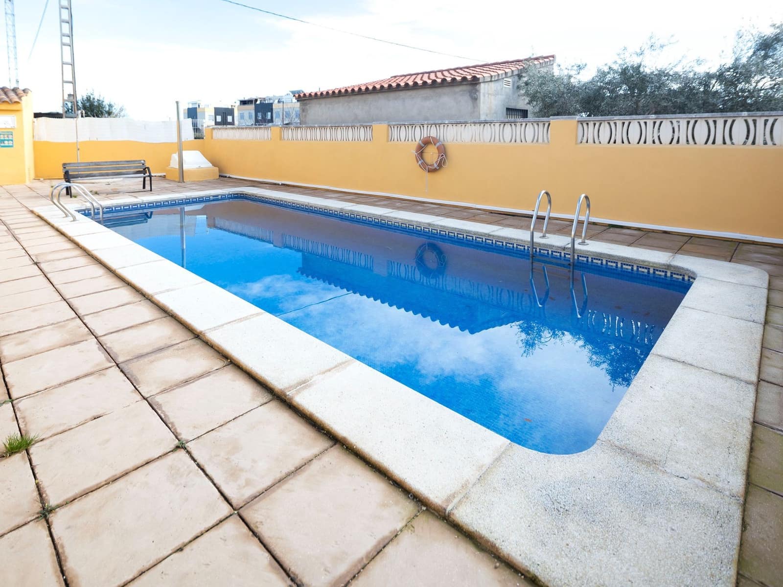 3 soverom Villa til salgs i Almassora / Almazora med svømmebasseng garasje - € 175 000 (Ref: 9570625)