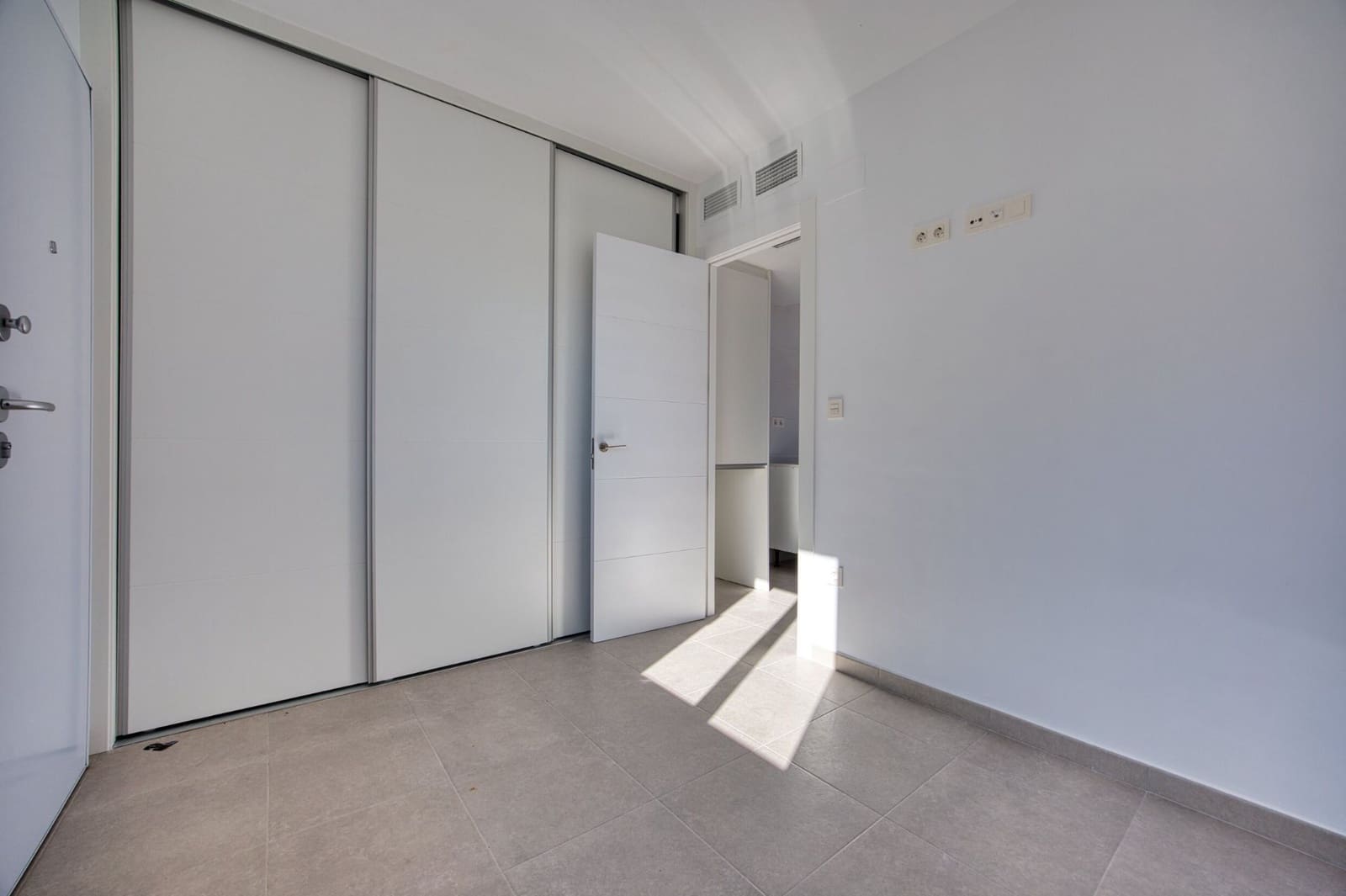 2 bedroom Semi-detached Villa for sale in Santa Pola with pool garage - € 280,000 (Ref: 9570627)