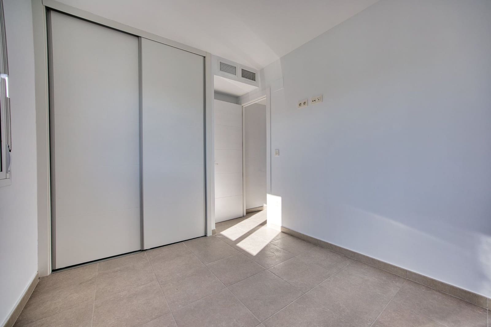 2 bedroom Semi-detached Villa for sale in Santa Pola with pool garage - € 280,000 (Ref: 9570627)