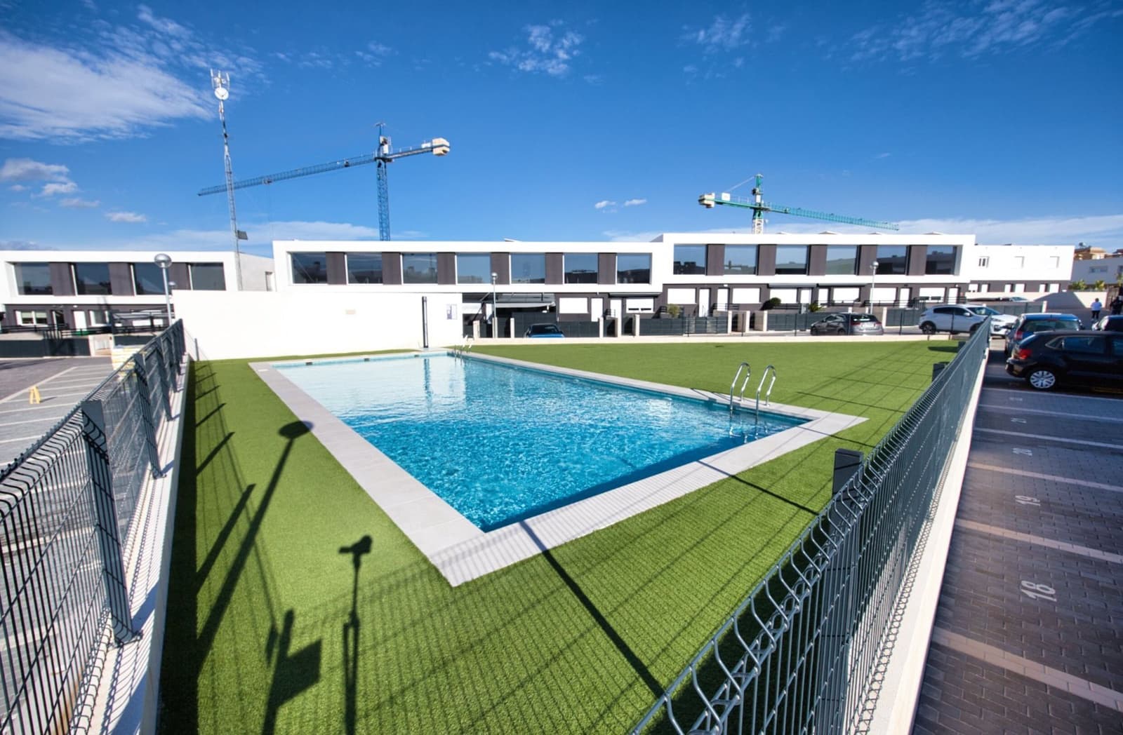 2 bedroom Semi-detached Villa for sale in Santa Pola with pool garage - € 280,000 (Ref: 9570627)