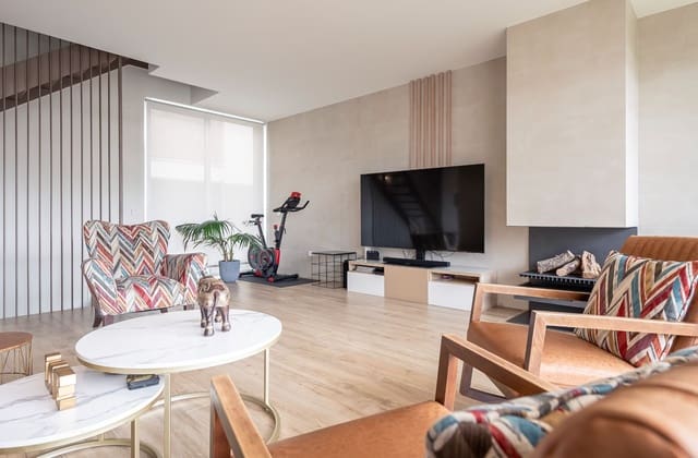 6 sypialnia Willa na sprzedaż w Miasto Madryt z basenem garażem - 2 495 000 € (Ref: 9573968)