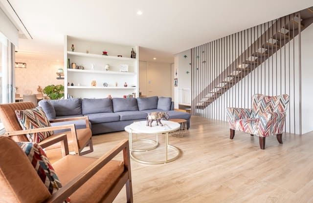 6 sypialnia Willa na sprzedaż w Miasto Madryt z basenem garażem - 2 495 000 € (Ref: 9573968)