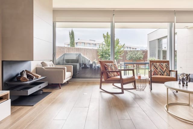 6 sypialnia Willa na sprzedaż w Miasto Madryt z basenem garażem - 2 495 000 € (Ref: 9573968)