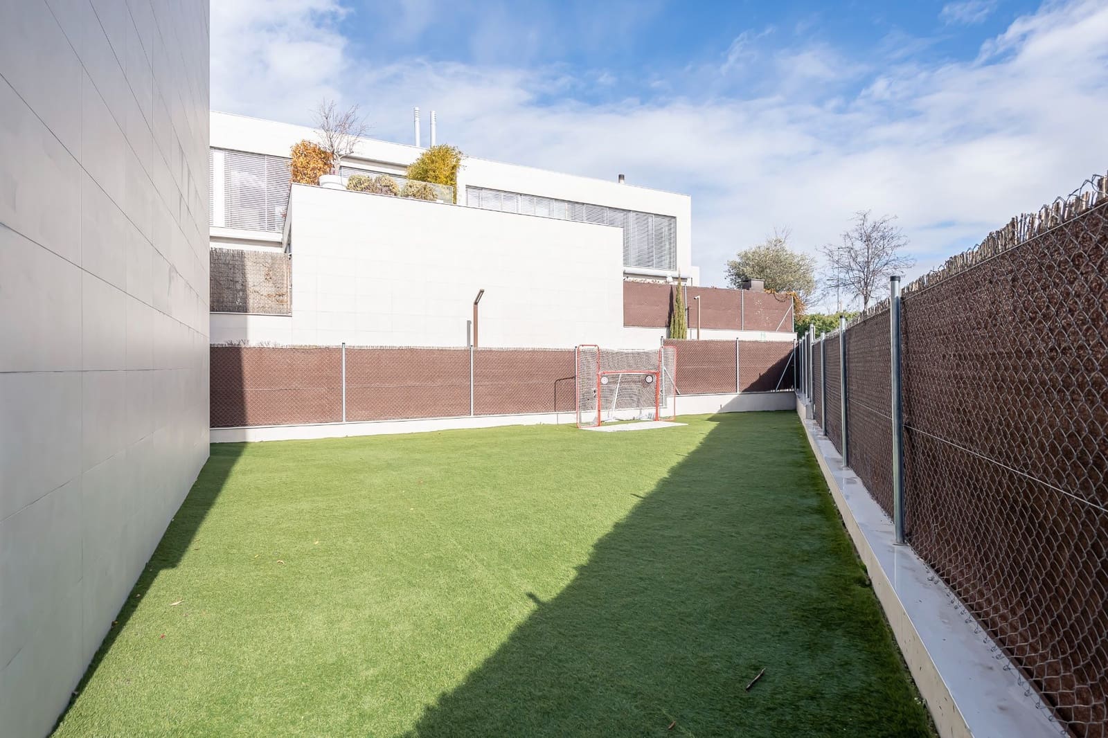 6 sypialnia Willa na sprzedaż w Miasto Madryt z basenem garażem - 2 495 000 € (Ref: 9573968)