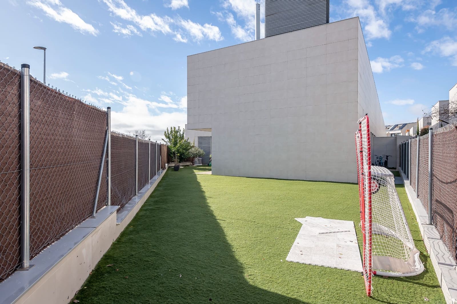 6 sypialnia Willa na sprzedaż w Miasto Madryt z basenem garażem - 2 495 000 € (Ref: 9573968)