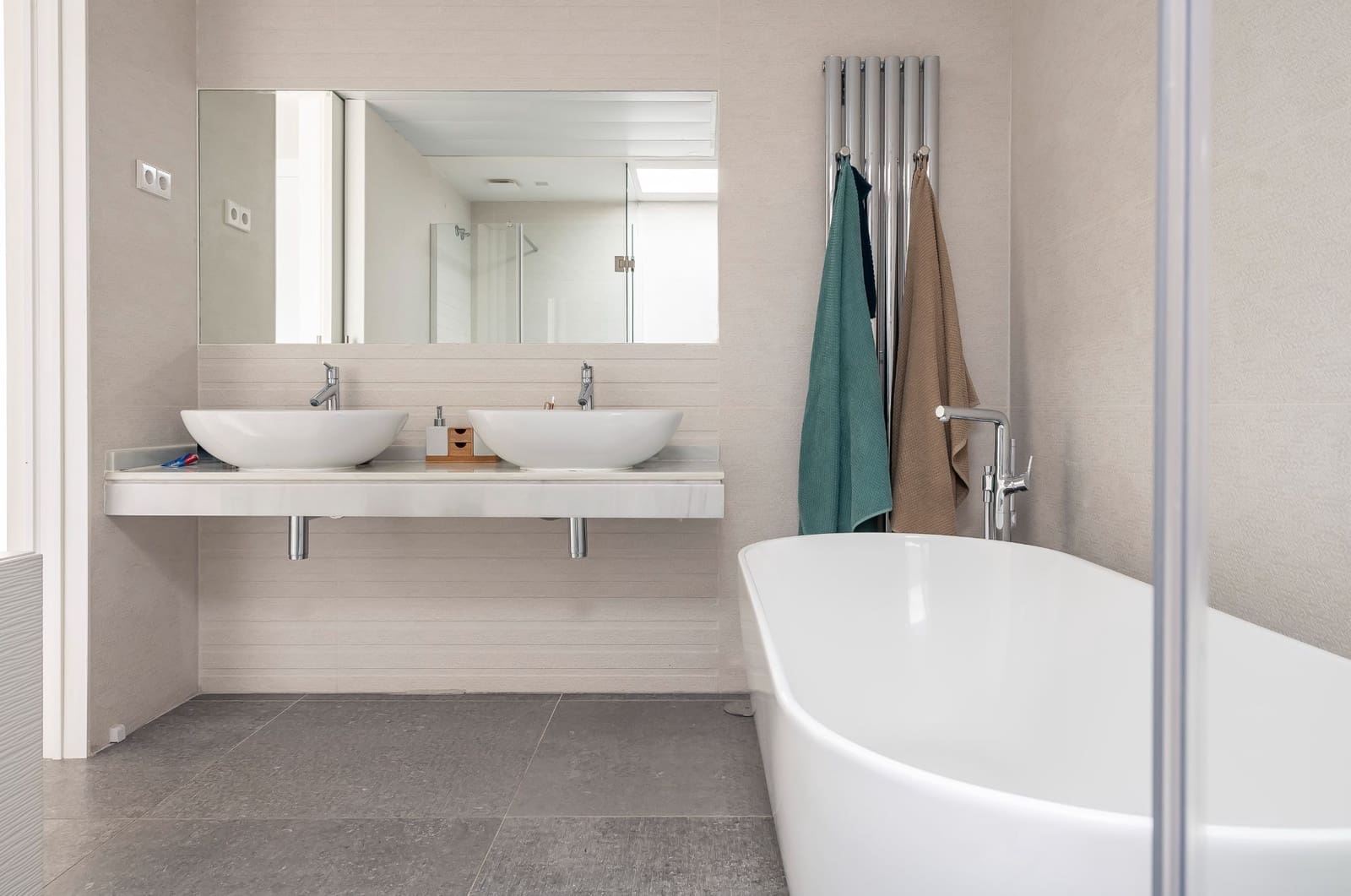 6 sypialnia Willa na sprzedaż w Miasto Madryt z basenem garażem - 2 495 000 € (Ref: 9573968)