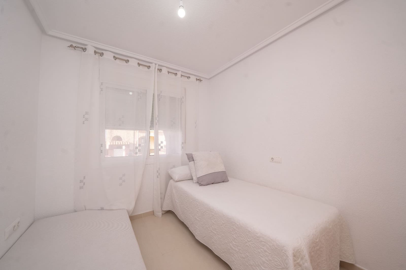 3 makuuhuone Asunto myytävänä paikassa Santa Pola mukana uima-altaan 
autotalli - 230 000 € (Ref: 9573970)