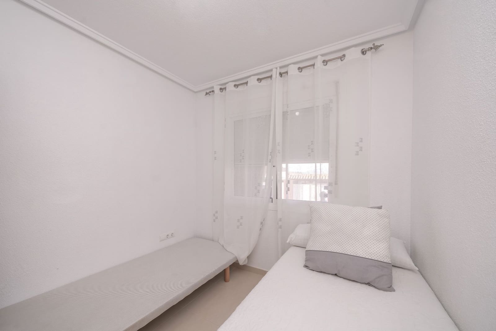 3 makuuhuone Asunto myytävänä paikassa Santa Pola mukana uima-altaan 
autotalli - 230 000 € (Ref: 9573970)