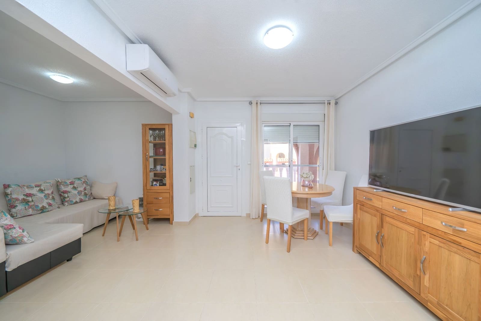 3 makuuhuone Asunto myytävänä paikassa Santa Pola mukana uima-altaan 
autotalli - 230 000 € (Ref: 9573970)