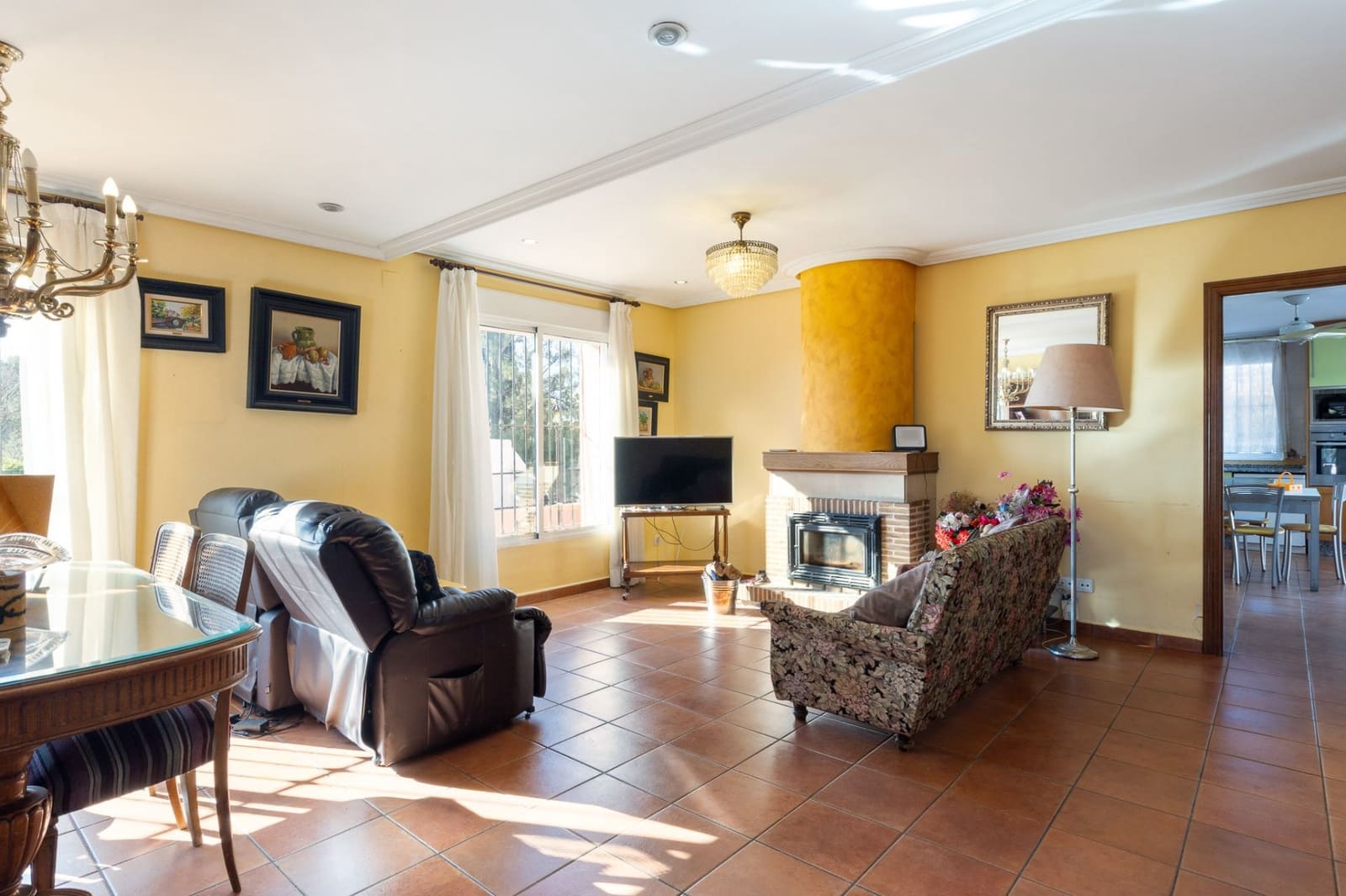 6 Zimmer Villa zu verkaufen in L'Eliana mit Pool Garage - 885.000 € (Ref: 9581541)