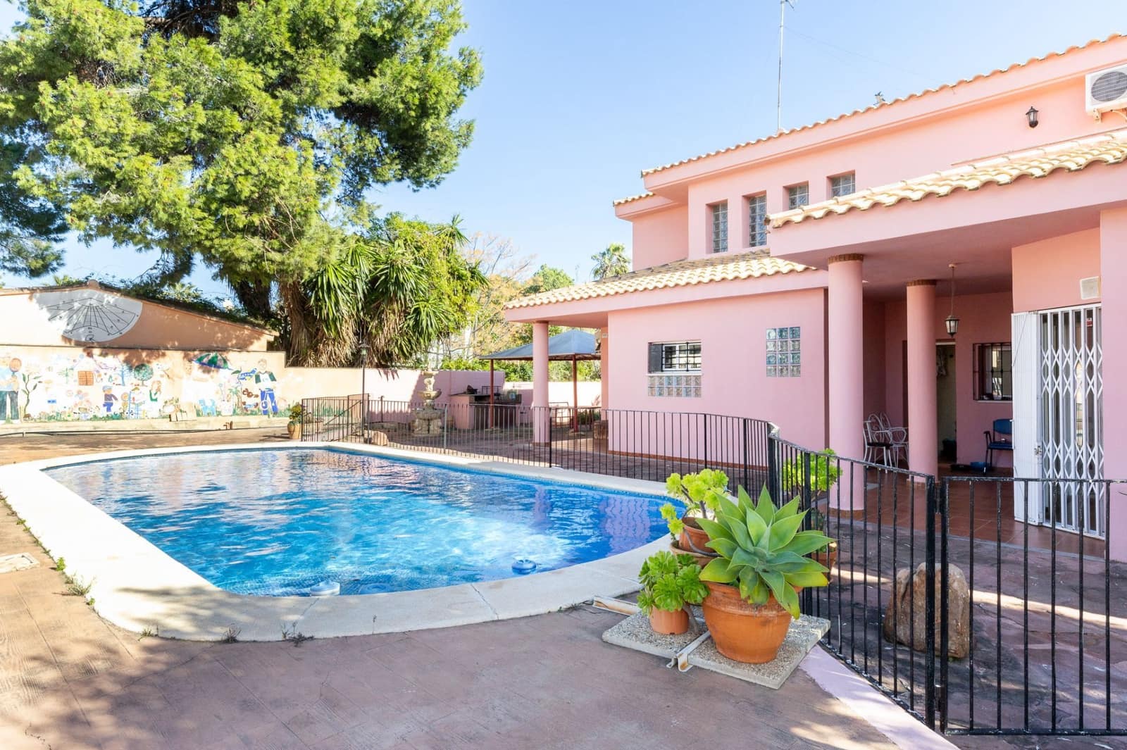 6 Zimmer Villa zu verkaufen in L'Eliana mit Pool Garage - 885.000 € (Ref: 9581541)