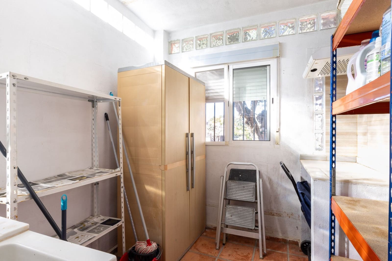 6 Zimmer Villa zu verkaufen in L'Eliana mit Pool Garage - 885.000 € (Ref: 9581541)