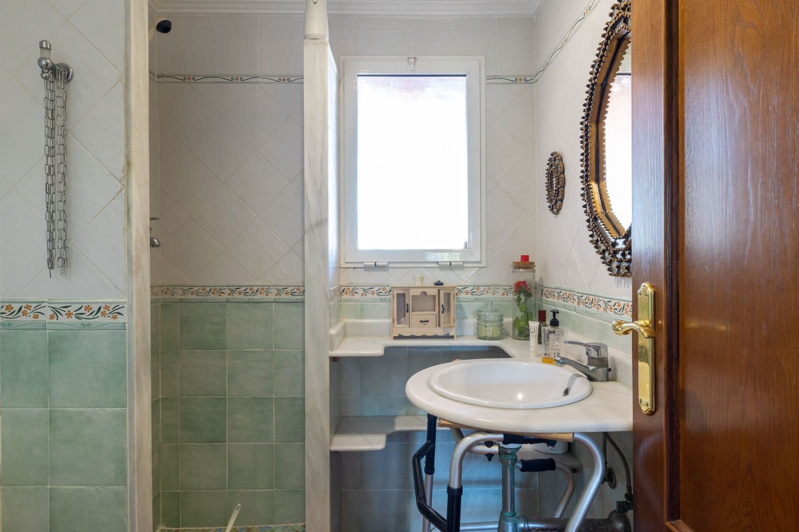 6 Zimmer Villa zu verkaufen in L'Eliana mit Pool Garage - 885.000 € (Ref: 9581541)