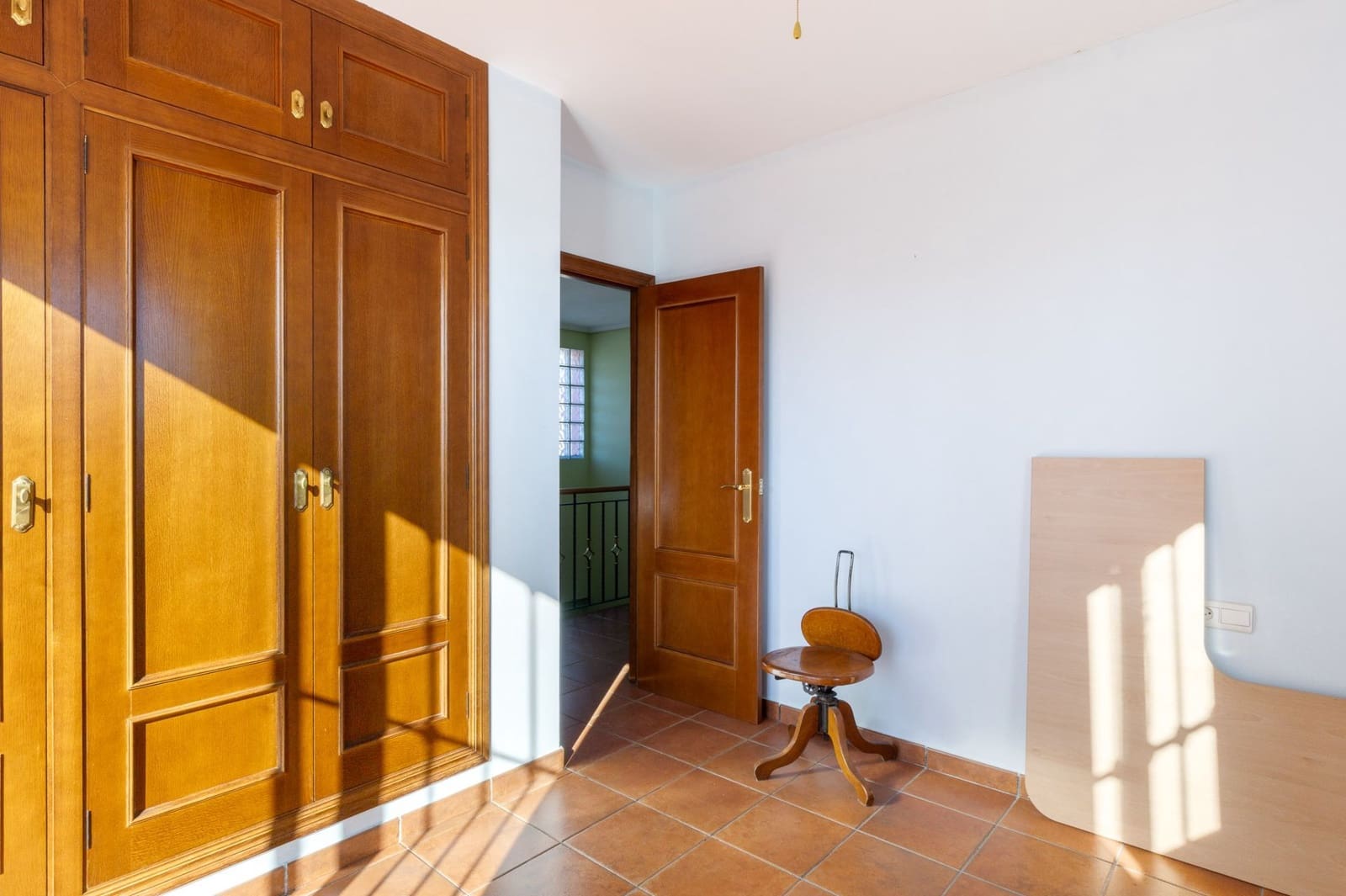 6 Zimmer Villa zu verkaufen in L'Eliana mit Pool Garage - 885.000 € (Ref: 9581541)