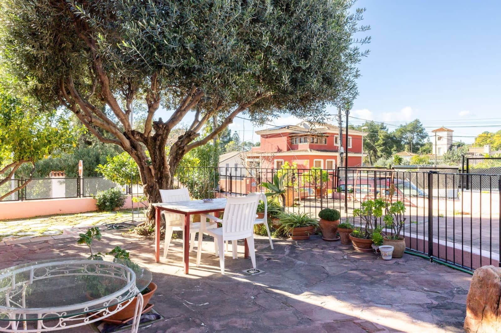 6 Zimmer Villa zu verkaufen in L'Eliana mit Pool Garage - 885.000 € (Ref: 9581541)