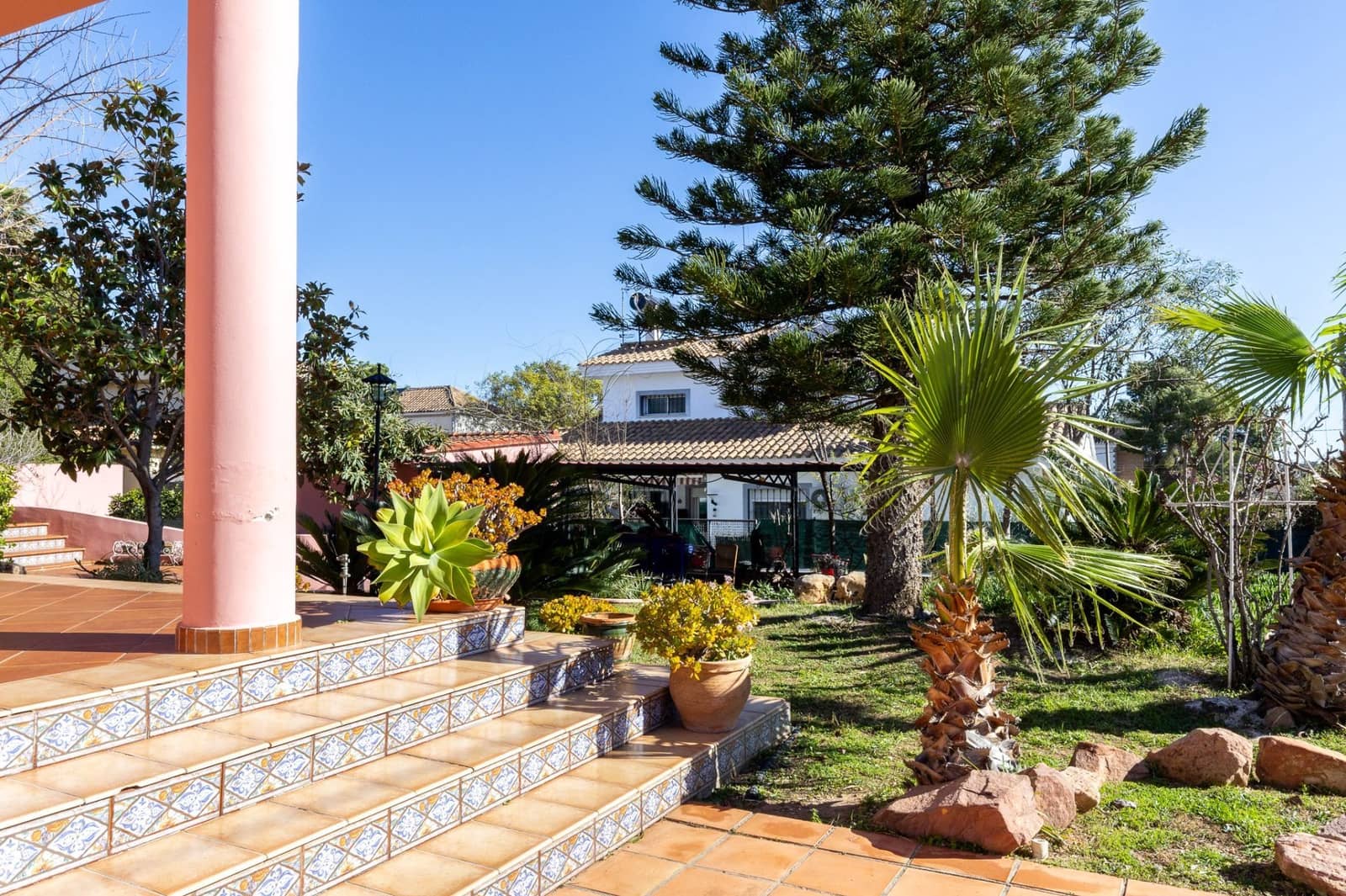 6 Zimmer Villa zu verkaufen in L'Eliana mit Pool Garage - 885.000 € (Ref: 9581541)