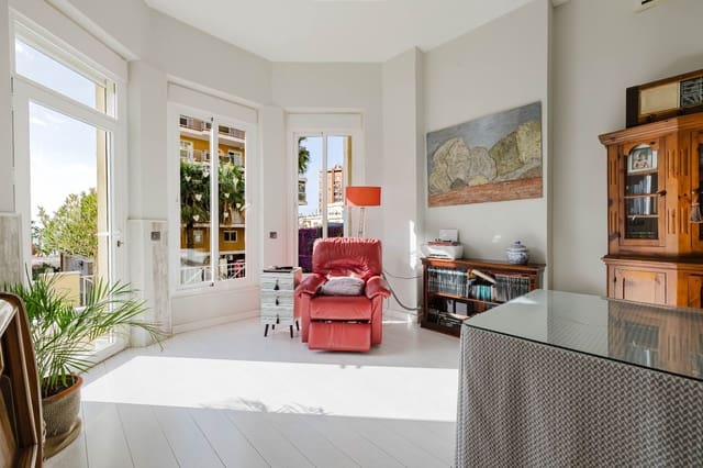 3 sovrum Lägenhet till salu i La Malagueta, Málaga stad - 1 195 000 € (Ref: 9581543)