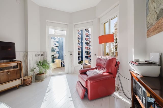 3 sovrum Lägenhet till salu i La Malagueta, Málaga stad - 1 195 000 € (Ref: 9581543)