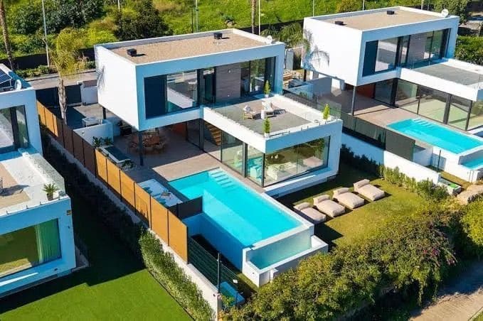 5 sovrum Villa till salu i Estepona med pool garage - 1 795 000 € (Ref: 9585388)