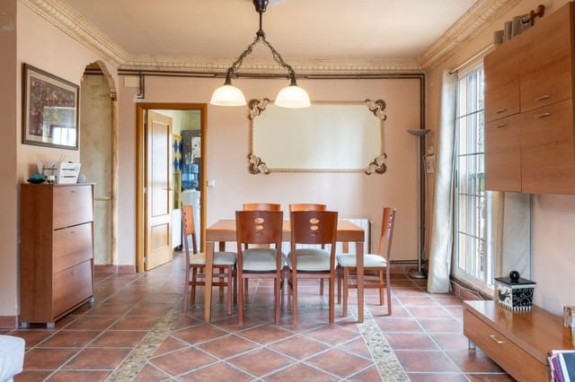 4 sovrum Villa till salu i Godelleta med pool garage - 310 000 € (Ref: 9585389)