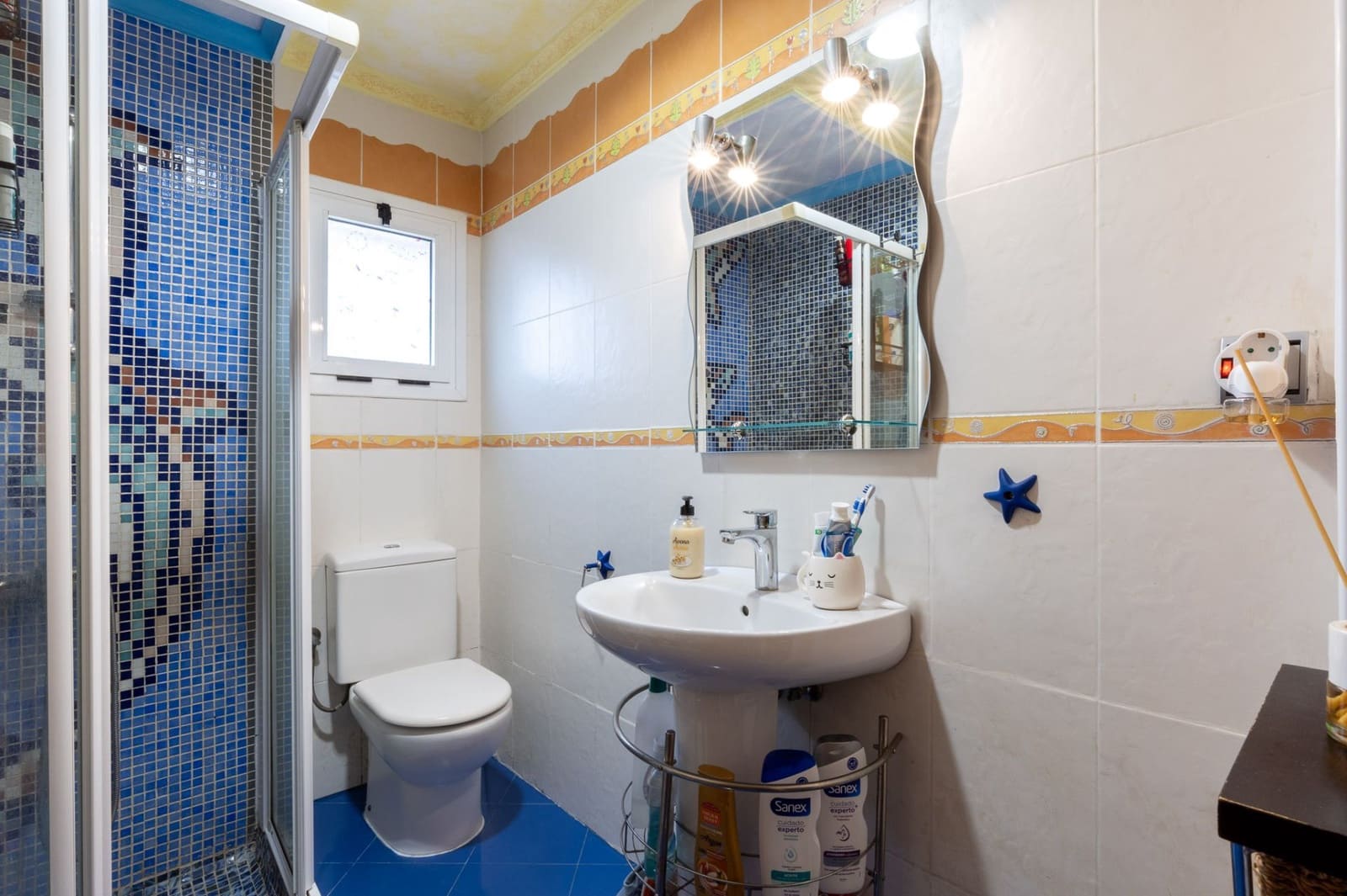 4 bedroom Villa for sale in Godelleta with pool garage - € 310,000 (Ref: 9585389)