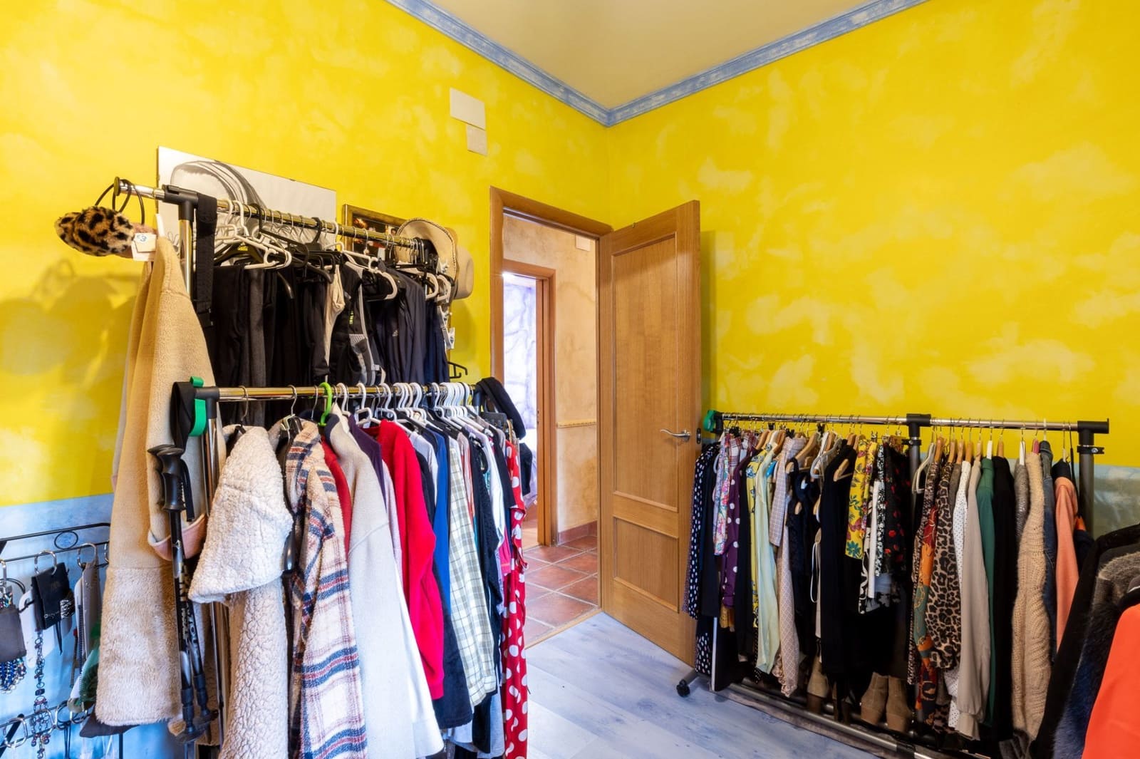 4 bedroom Villa for sale in Godelleta with pool garage - € 310,000 (Ref: 9585389)