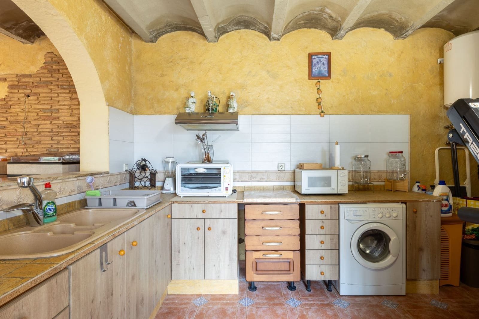 4 bedroom Villa for sale in Godelleta with pool garage - € 310,000 (Ref: 9585389)