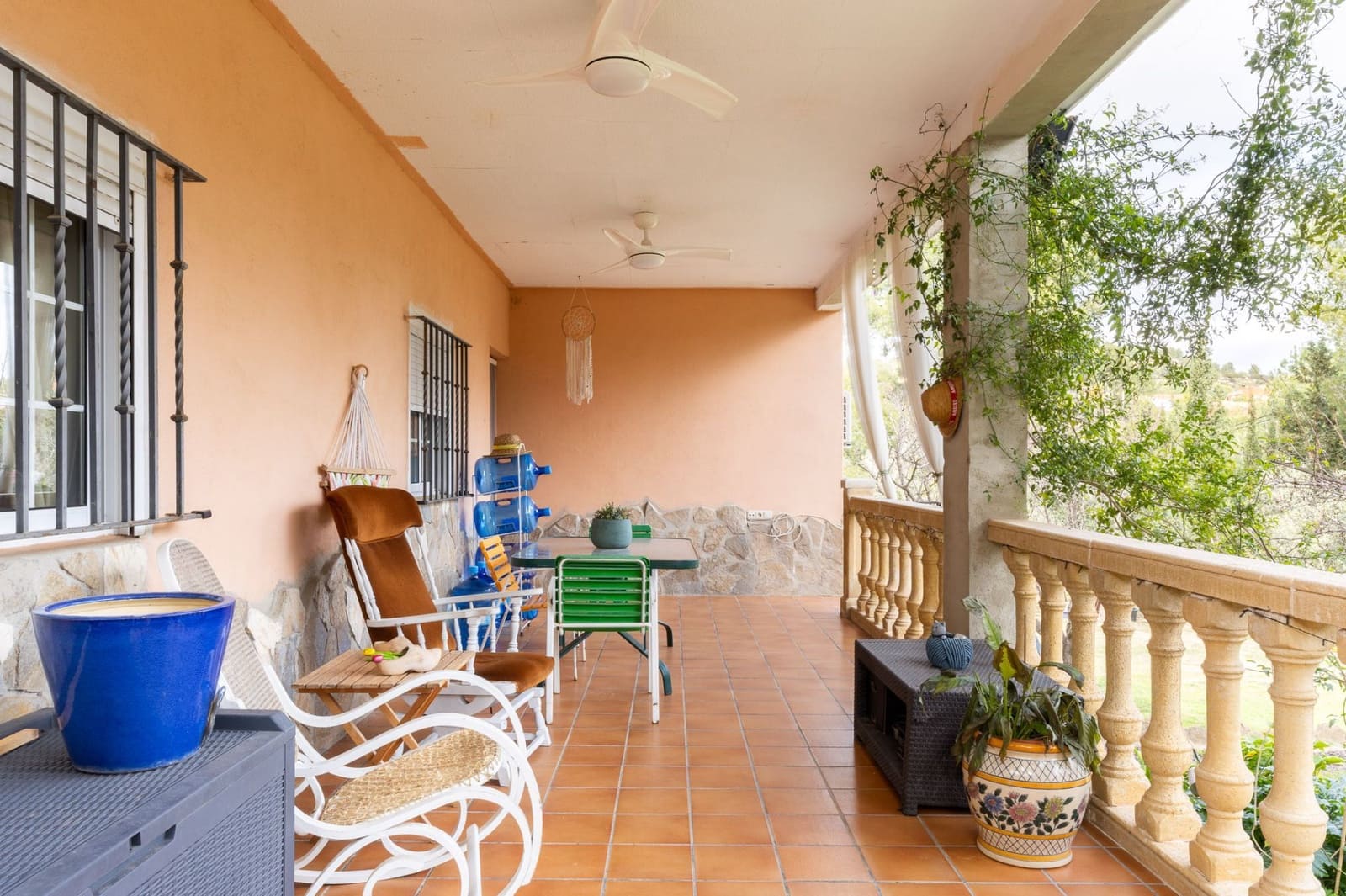 4 bedroom Villa for sale in Godelleta with pool garage - € 310,000 (Ref: 9585389)
