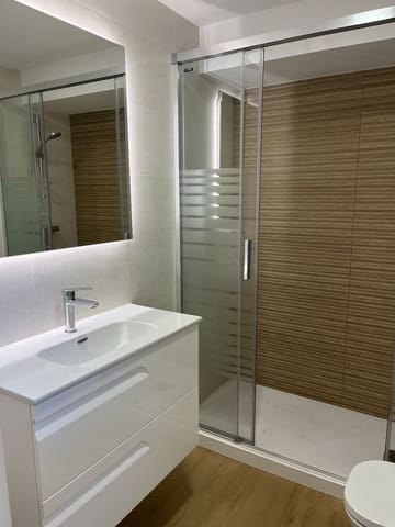 2 chambre Appartement à vendre à Cristo de la Epidemia, Malaga ville - 399 000 € (Ref: 9585390)