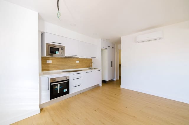 2 soveværelse Lejlighed til salg i Cristo de la Epidemia, Málaga by - € 399.000 (Ref: 9585390)