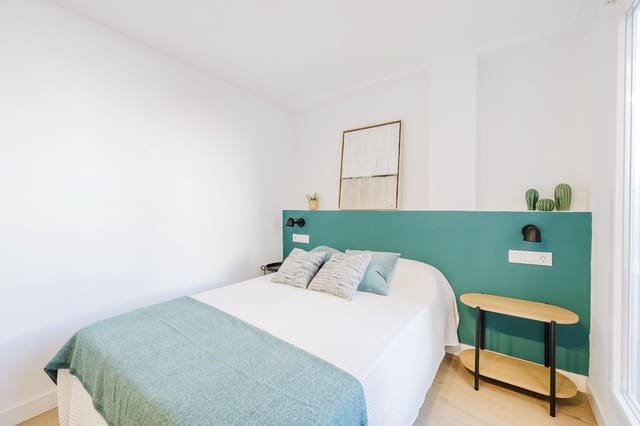 2 soveværelse Lejlighed til salg i Cristo de la Epidemia, Málaga by - € 399.000 (Ref: 9585390)