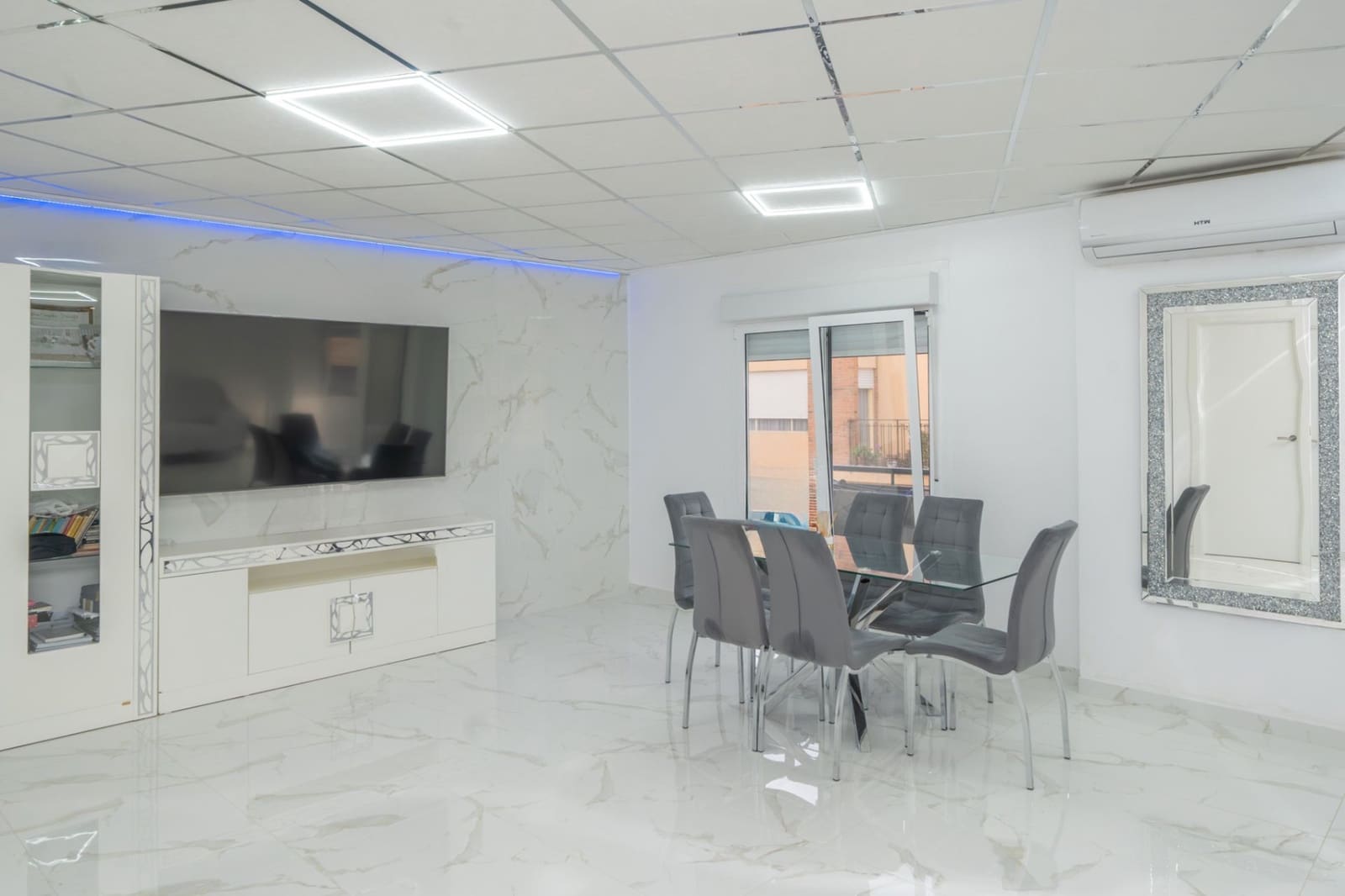 3 bedroom Apartment for sale in Almoradi - € 176,000 (Ref: 9590709)