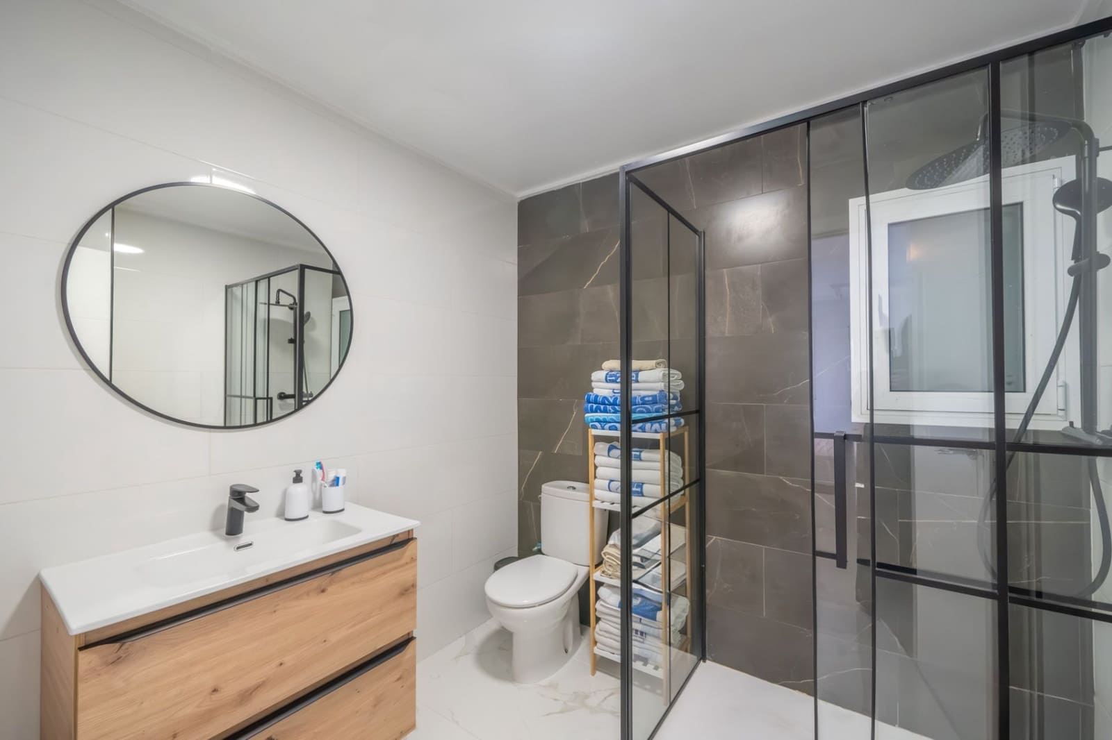 3 bedroom Apartment for sale in Almoradi - € 176,000 (Ref: 9590709)