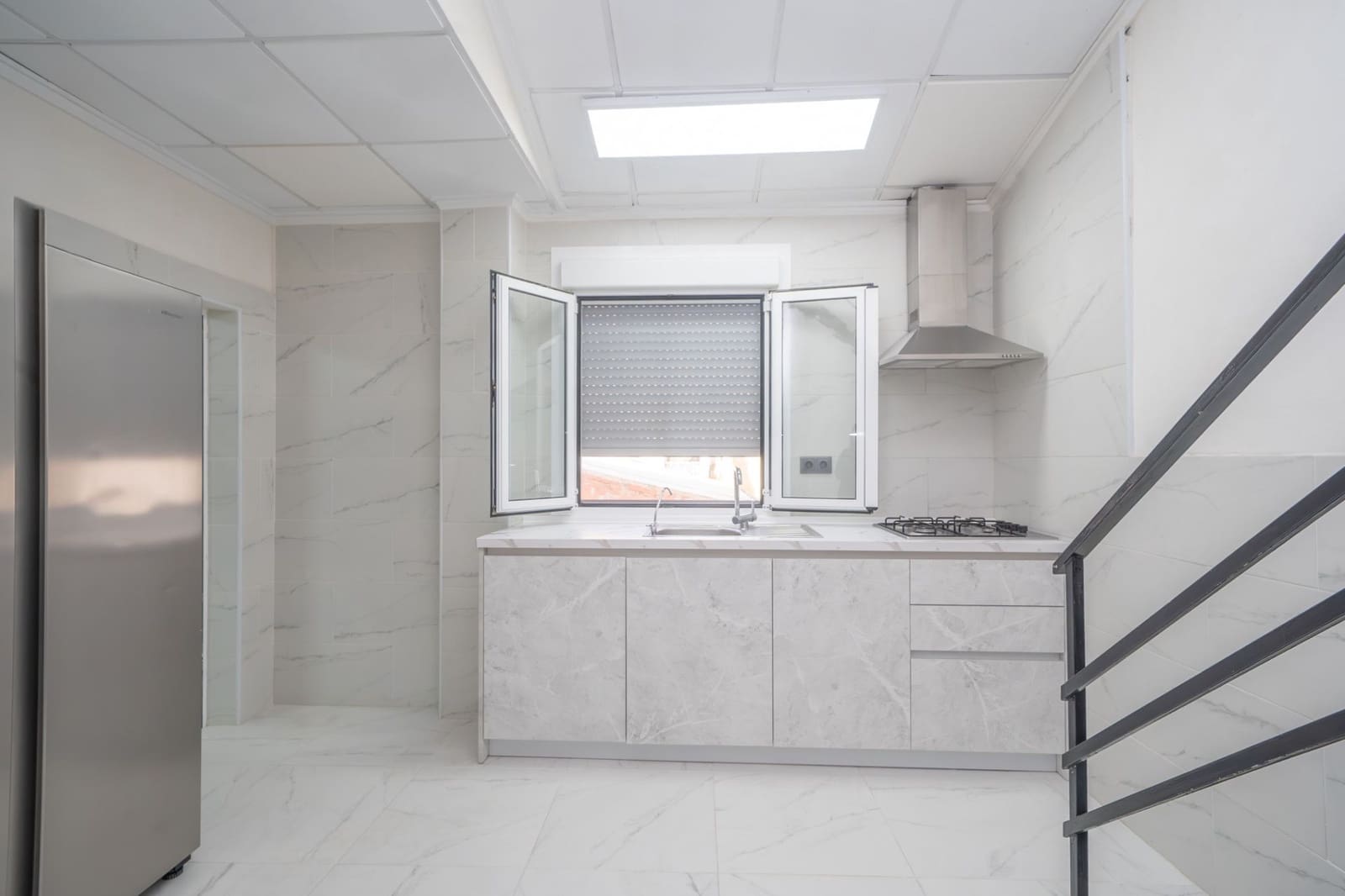 3 bedroom Apartment for sale in Almoradi - € 176,000 (Ref: 9590709)