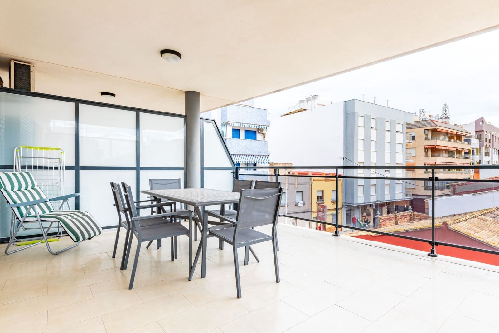 1 chambre Appartement à vendre à Castello de la Plana - 129 000 € (Ref: 9590710)