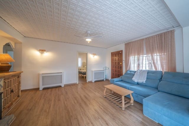 4 bedroom Villa for sale in Gandia with pool - € 310,000 (Ref: 9590713)